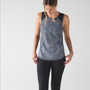 lululemon // Sculpt Tank